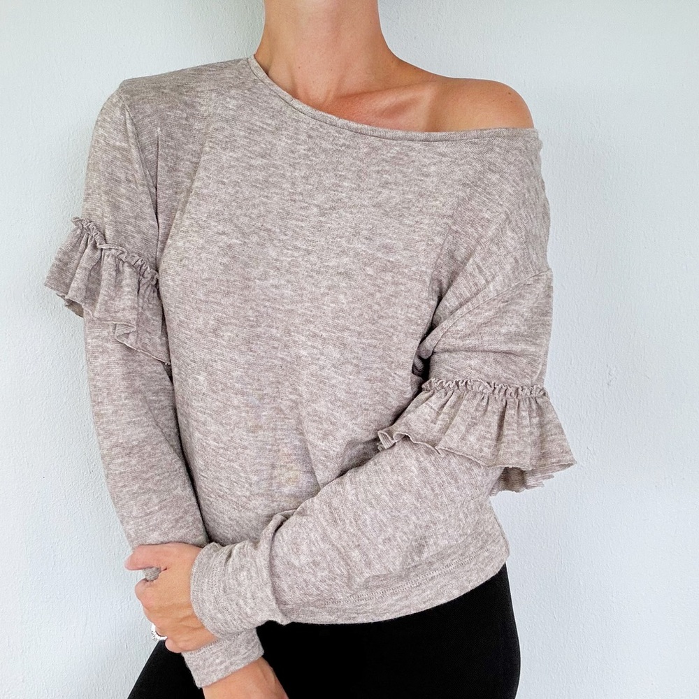 ZARA tan beige off-shoulder ruffle sleeve stretch sweater size small
